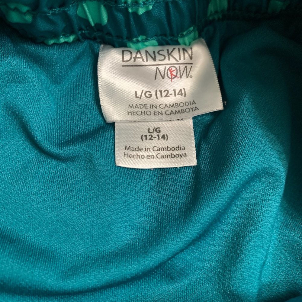 Danskin Now green polka dot athletic shorts Size L - Picture 7 of 10